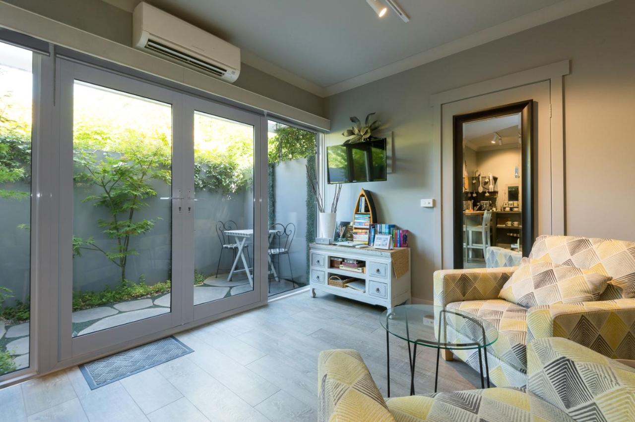 Sailaway Beach House Melbourne Exterior photo